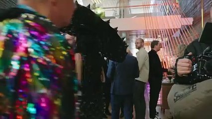 Åbningsceremoni med turkise løber (2-2) | Eurovision Song Contest 2024 | DRTV