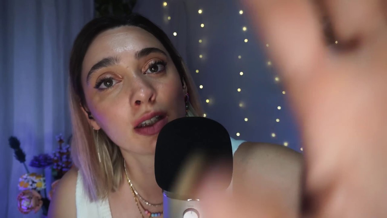 ❤️SEXY MOUTH SOUNDS ASMR❤️ Kisses Sounds And Tongue Clicking