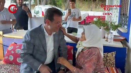 Ekrem İmamoğlu'na Bodrum'da yoğun ilgi: Bayramda annemi göremedim ama başka bir anne buldum...