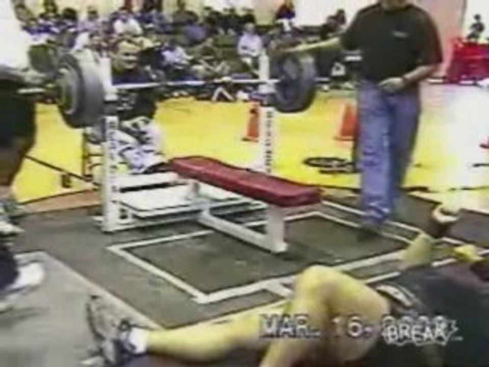 Weightlifter Knocks Himself Out Cold