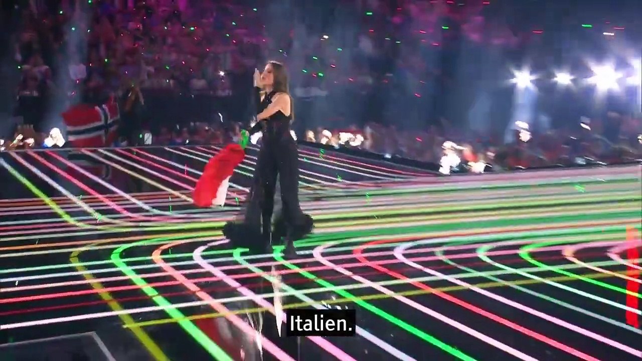 INTRO | Blandt andet Björn Skifs samt flag parade og telefonstemmer åbent | Final | Eurovision Song Contest 2024 | DRTV