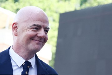 إنفانتينو يشارك في افتتاح استاد بيليه في باريس