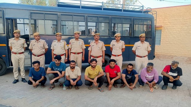 20.35 लाख की साइबर ठगी के आरोप में दिल्ली व यूपी के 8 शातिर ठग गिरफ्तार