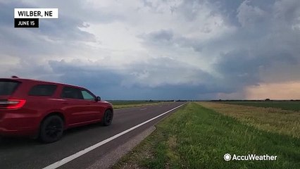 Download Video: Storms produce strong winds, rain in southeastern Nebraska