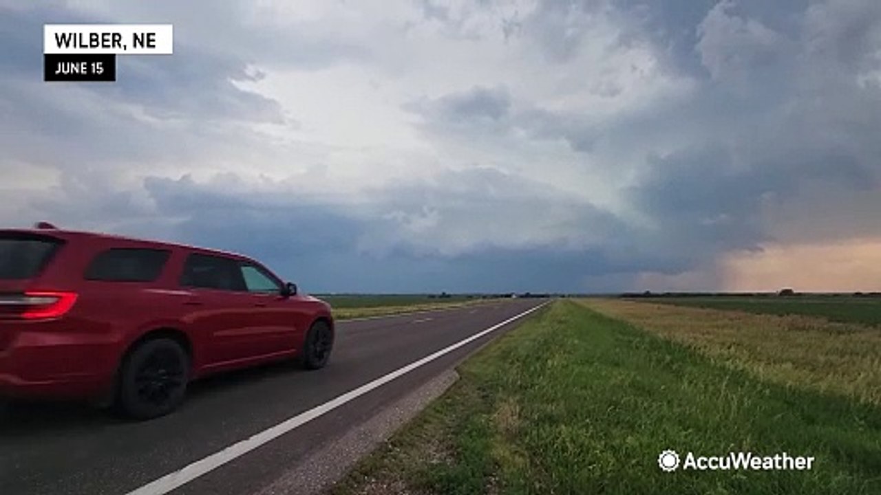 Storms produce strong winds, rain in southeastern Nebraska