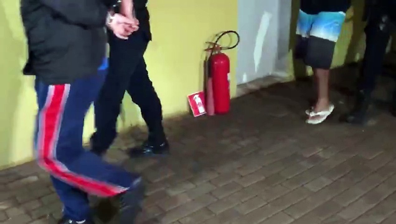Dois são presos com pistolas 9mm no Julieta Bueno