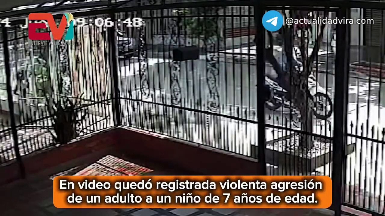 Video: “¡No lo soporté!” Un padre agredió a un menor que golpeó a su hijo brutalmente