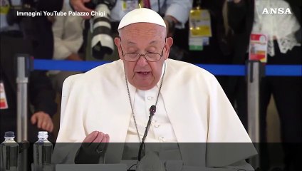 Il Papa: "Senza decidere saremmo condannati a un futuro senza speranza"