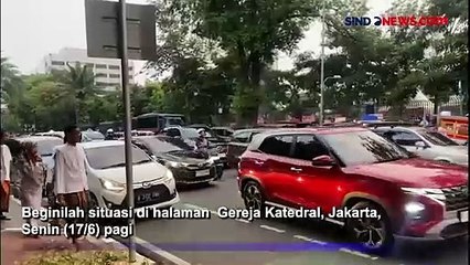 Indahnya Toleransi, Parkir Gereja Katedral Dipenuhi Kendaraan Jemaah Salat Iduladha Masjid Istiqlal