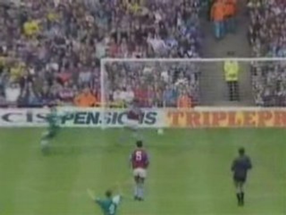 Street FOOT DELIRE Reggaeton