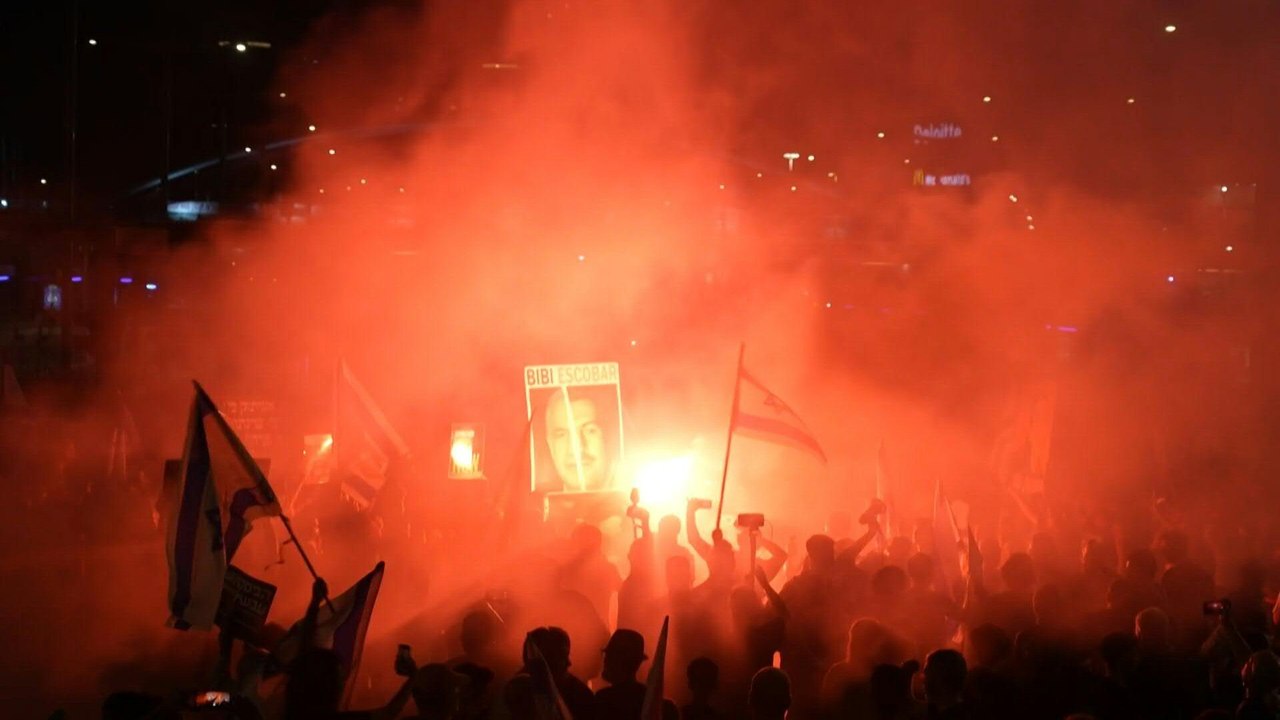 Massenproteste in Israel: 'Unser Land zerfällt von innen'