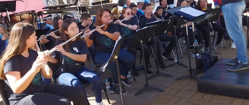 Banda Lyra Mojimiriana: Maestro Dailton César Lopes - 1º ENCONTRO DE BANDAS DE ARTUR NOGUEIRA