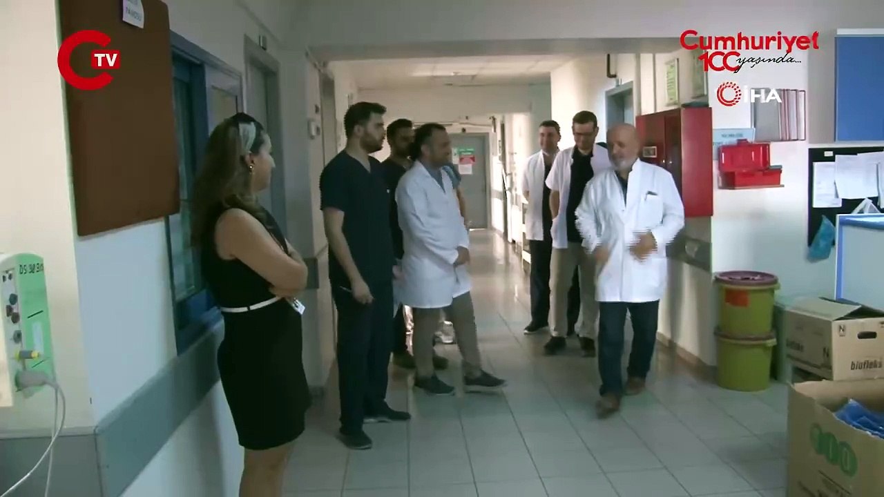 Karın ağrısı şikayetiyle gitti, dev tümör çıkartıldı!