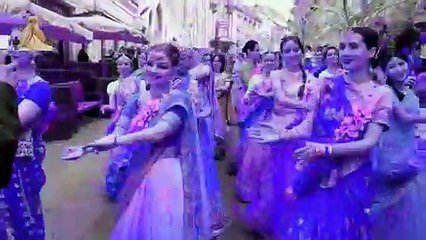 "Explore New Hindi Bhajans and Mantras" Instant Money