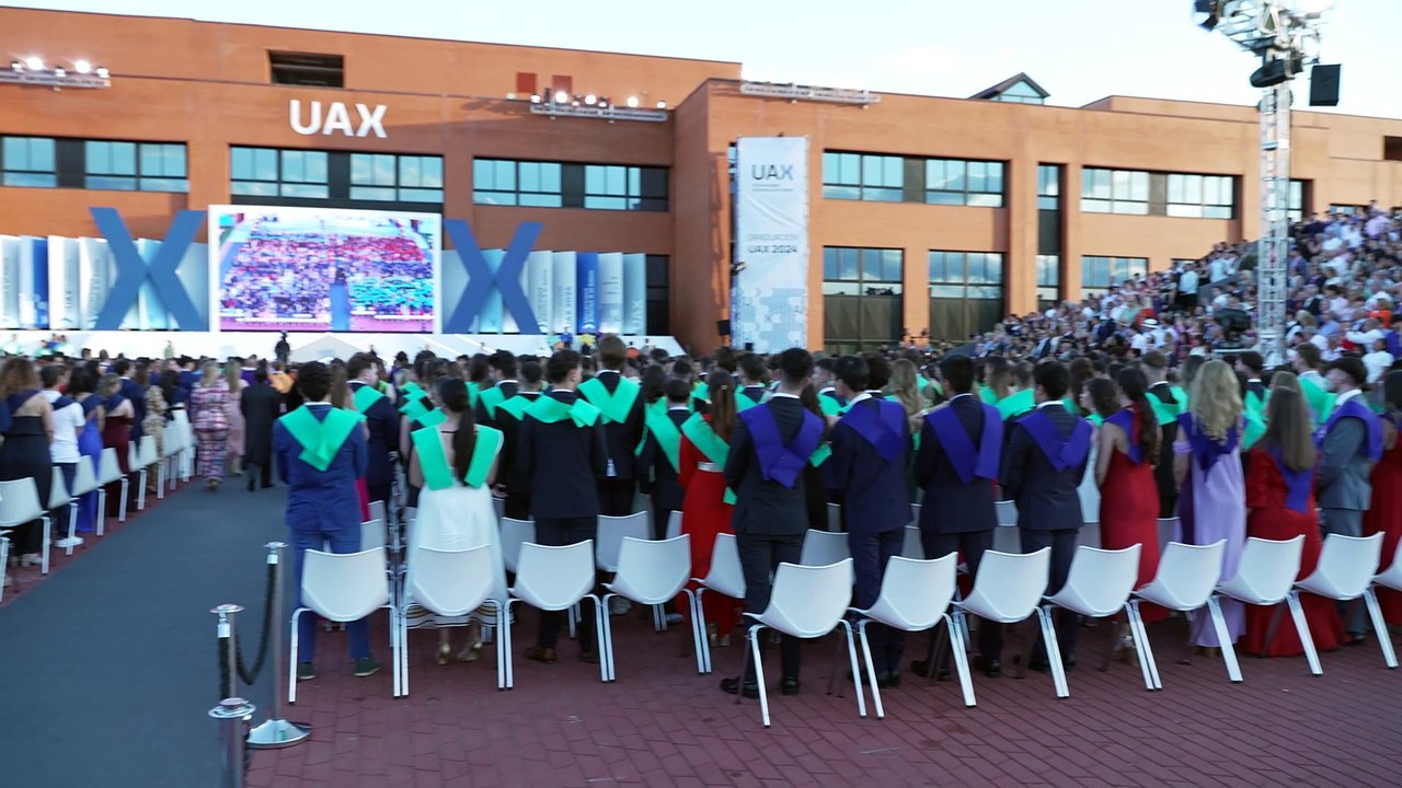 UAX celebra la graduación de su promoción 2024 con más de 7.000 estudiantes