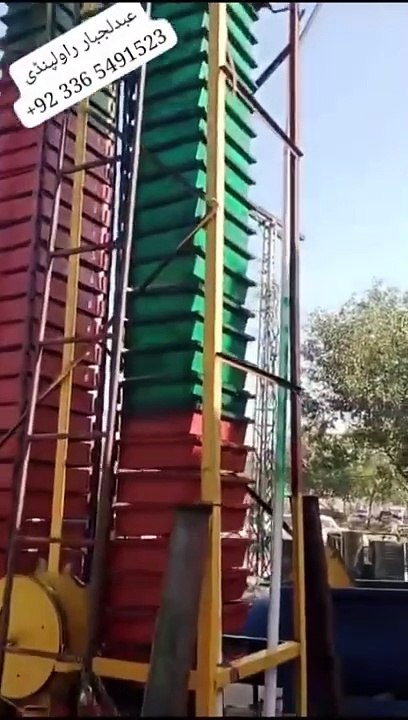 Innovative Renewable Energy Invention: Water Bucket Pulley System Generates Electricity!