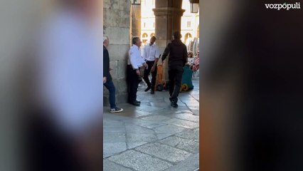 Un hombre agrede a un camarero en Salamanca y es reducido por la policía