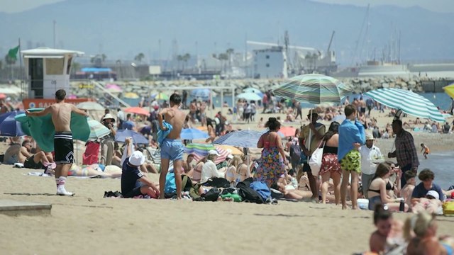 Casi el 40% de los españoles no sabe si sus gafas de sol le protegen de los rayos nocivos