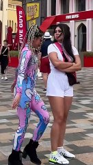 Reaction Dubai                                               sports gerl stretching