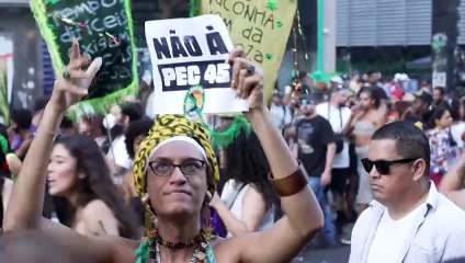 Miles marchan en Sao Paulo por la legalización de la marihuana