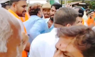 प्रदर्शन के दौरान जब सड़क पर आपस में झगड़े भाजपा कार्यकर्ता