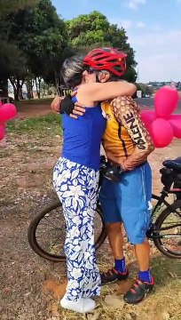 Morador de Joinville pedala 700 quilômetros para visitar irmãos em Umuarama