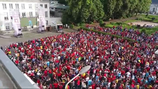 Premier match des Diables rouges à la place Reine Astrid à Tournai