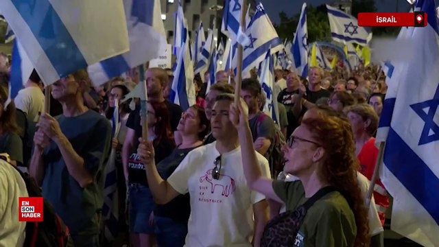 İsrailliler, Batı Kudüs’te esir takası anlaşması ve hükümetin istifası talebiyle gösteri düzenledi