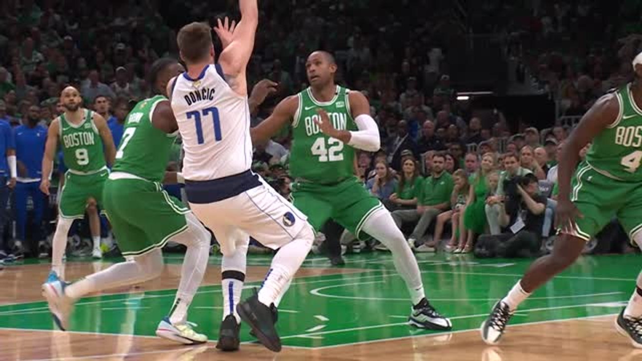 Doncic sets up Jones for the alley-oop