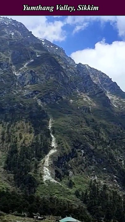 Share the incredible panorama of #YumthangValley, Sikkim, with your friends and family with #RelianceJio. #SummerVacations #heatwave #beattheheat #vacations #holidays #Himachal #tourism #travellife #familyvacations #jio #ambani #ambanifamily #reliance #ji