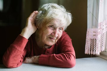 Si Vives Hasta Los 90, Tendrás Problemas De Audición