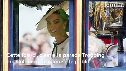 Cette vidéo du prince Louis recardé par la princesse Charlotte lors de la parade Trooping the Colour fait le tour d’Internet