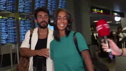 Los finalistas de 'Supervivientes', eufóricos a su llegada a España antes de la gran final