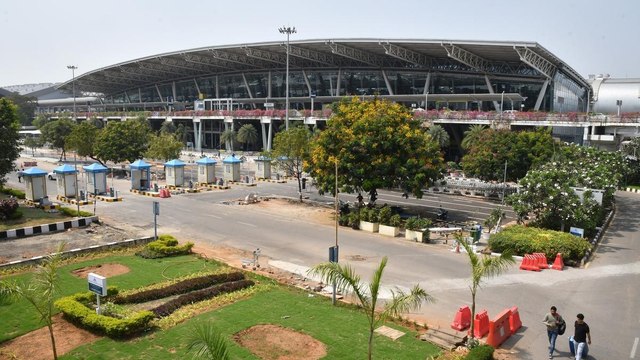 VIDEO: चेन्नई में मूसलाधार बारिश से विमान सेवाएं प्रभावित