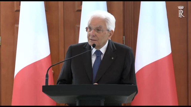 Mattarella: diffusa tempesta di disinformazione russa. Inaccettabile