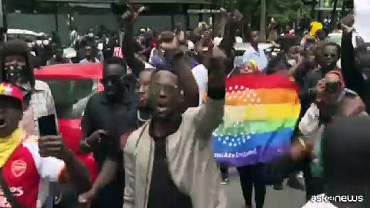 Kenya, centinaia in piazza a Nairobi contro l'aumento delle tasse