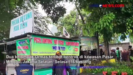 Buntut Peristiwa Pembacokan, Dua Kelompok Ormas Bentrok di Pasar Minggu