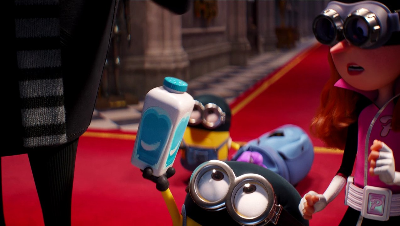 Moi, Moche et Méchant 4 EXTRAIT VF "Gru et Poppy s’introduisent en cachette dans le bureau du principal"