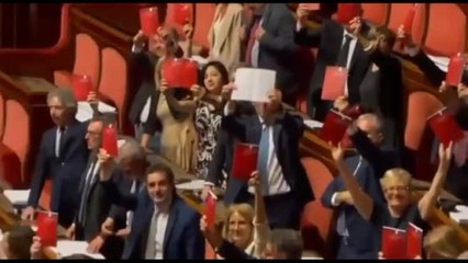 Premierato, c'è il primo sì del Senato: protestano le opposizioni