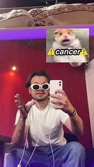 Les gars palpez vos boules