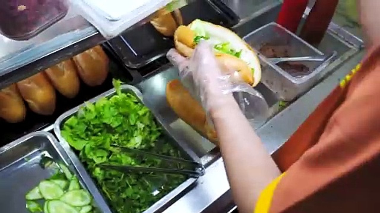 CHEESE BOMB! Vietnamese Trending Salted Egg Cheese Cakes sold out 2000 pieces_day - Street Food 2024