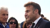 “Aller changer de sexe en mairie”: Emmanuel Macron pointe “des choses ubuesques” dans le programme de “l’extrême gauche”
