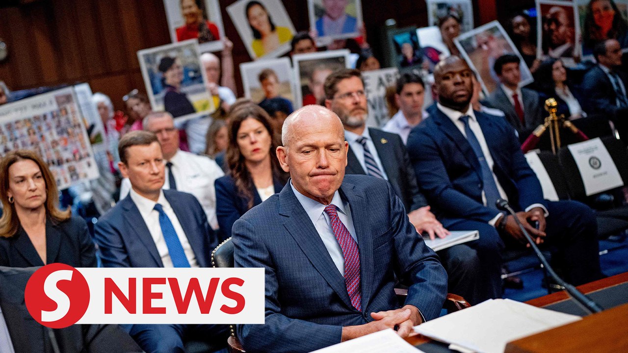 Boeing CEO's face to face apology to families of victims of Boeing crashes