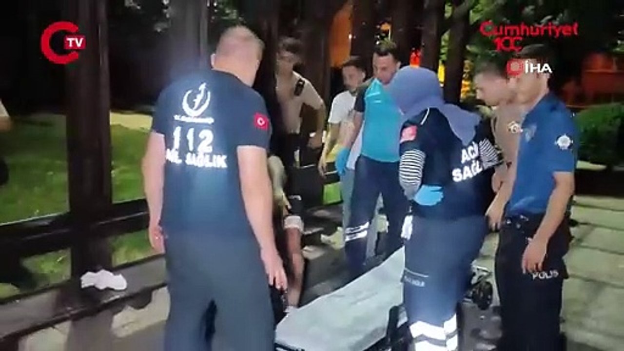 Çocukların kavgasını ayırmak isterken bıçaklandı