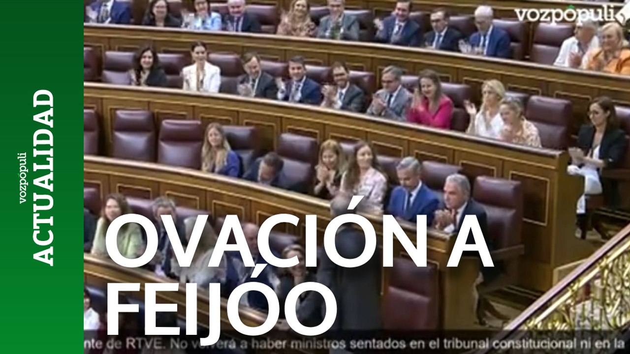 Ovación del PP en masa a Feijóo por su respuesta a Sánchez