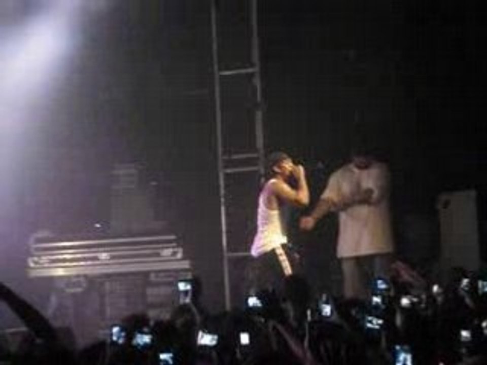 Omarion en concert a l'élysée montmartre - Ice Box