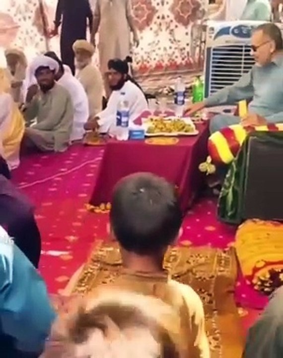 پناہ مانگا کرو غربت سے، یہ محبت سے بڑا دکھ ہے