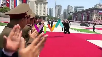 Putin Kunjungi Korut Disambut 'Mesra' Kim Jong Un, Ada Apa?