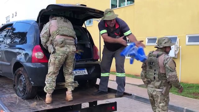 PRF intercepta veículo carregado com maconha na BR-277