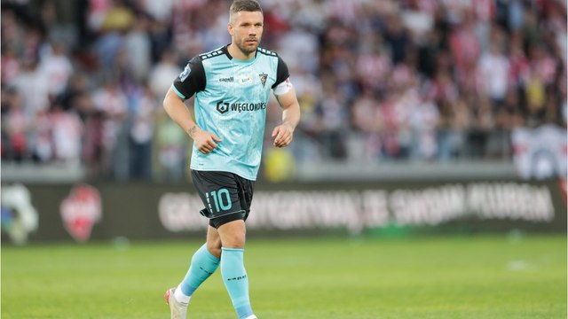 Lukas Podolskis Vermögen: Er soll über 200 Millionen Euro schwer sein